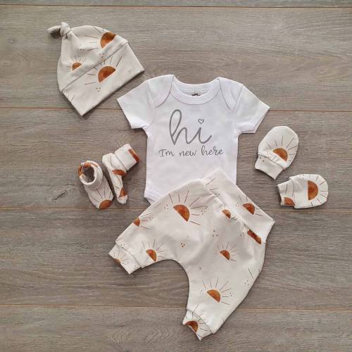 Hello world bodysuit,I'm new going home outfit, newborn announcement hello outfit, baby mittens, newborn hat, newborn sunrise sun set