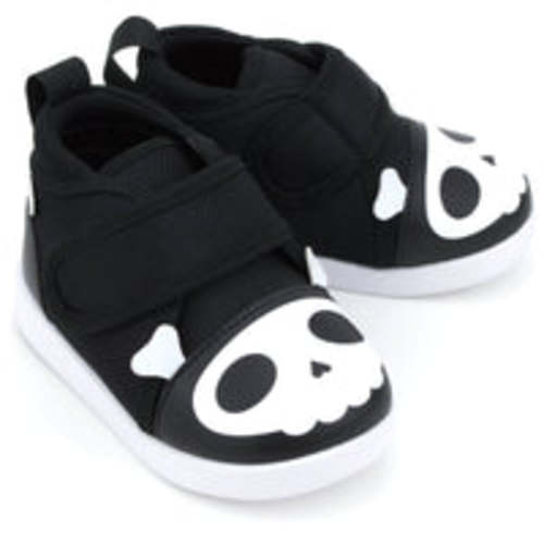 Squeaky Toddler Shoes | Skull & Crossbones -- ikiki Shoes – ikiki® Shoes
