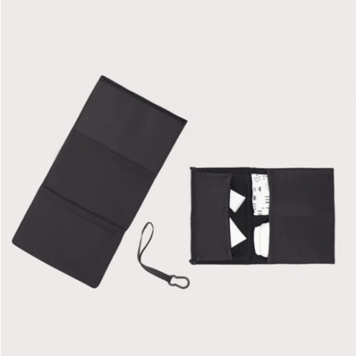 Joey Changing Kit in Onyx