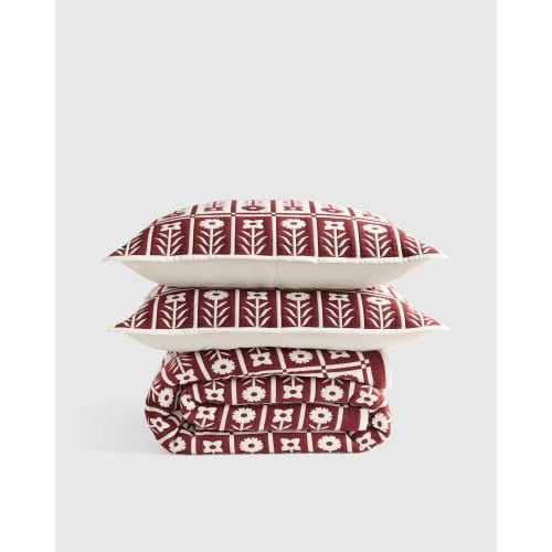 Organic Cotton Jacquard Floral Quilt Set in Burgundy