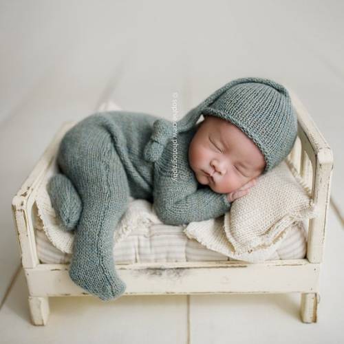 Alpaca Knit Newborn Romper & Bonnet Set: Baby Photography Prop - Etsy