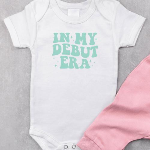 Taylor Infant Bodysuit & Tee — "In My Debut Era" Cute Baby Graphic Shirt, Eras Nursery, Newborn Outfit, Baby Shower Gift, Infant Onesie