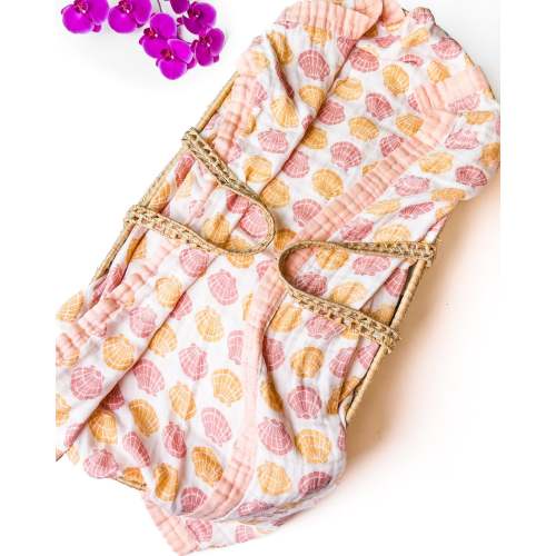Sea Shells – Apricot Trim | 6-Layer Organic Bamboo Muslin Baby Blanket – Coca + B.