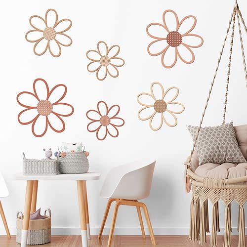 Thyle 6 Pcs Daisy Wall Decor Wooden Daisy Wall Sculptures Art Flowers Signs Hanging Plaque for Home Nursery Bedroom Farmhouse Bathroom Decorations Housewarming Gifts (Vivid Style)