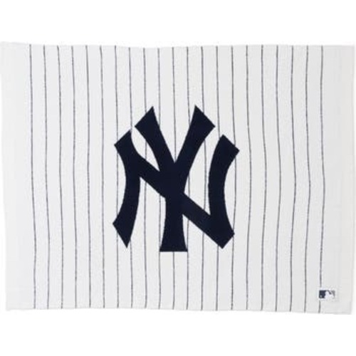 CozyChic® New York Yankees Throw Blanket