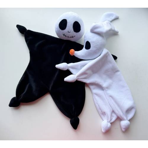 Skeleton baby lovey, zero lovey blanket, Halloween baby gift, Tim Burton baby shower gift, black and white baby toy, spooky nursery