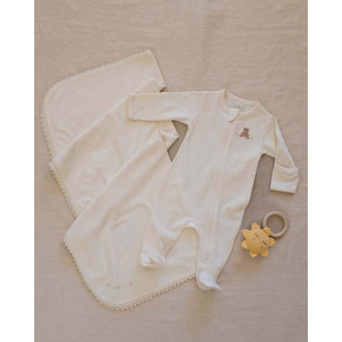 Pima Embroidered Footie in Pearl Flower Bear wild wawa