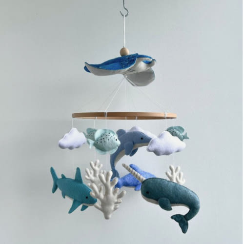 Ocean baby boy mobile, sea creatures cot mobile hanging, nautical nursery crib mobile, stingray, dolphin, shark, narwhal hanging baby mobile