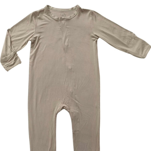 Avee & Co Footie Pajamas - Quick Magnetic Fastener Sleeper for Baby Boy and Girl (0-24 months)