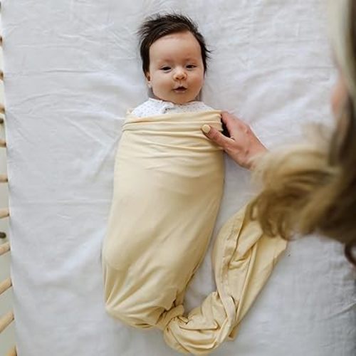 snuggle me | Organic Cotton Swaddle Blanket (Honey)