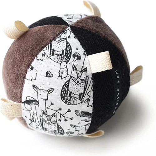 Wee Gallery Taggy Ball with Rattle, Soft Sensory Baby Toy, Sensory Ball with Organic Cotton Fabric, Little Tags & Gentle Rattle for Tummy Time, Grasping & Developmental Play, Woodland