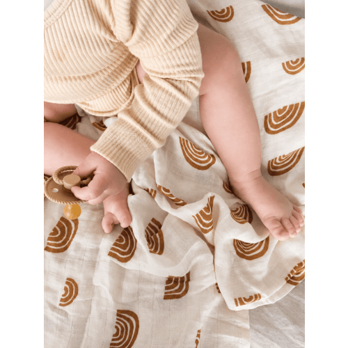 Organic Muslin Swaddle - Rainbow – Kiin ®