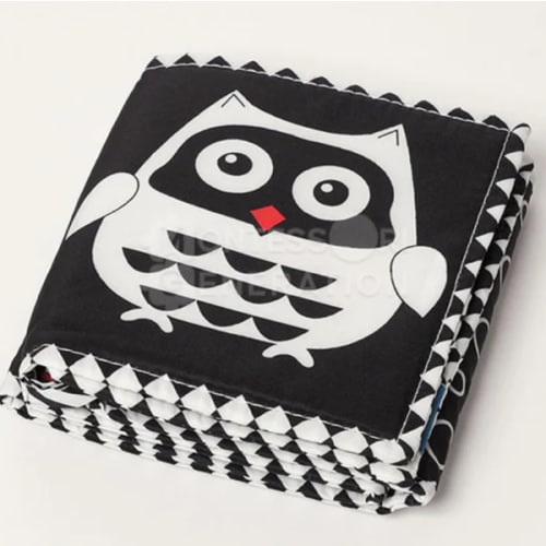 Montessori Newborn Contrast Book - Your Baby's First Book!