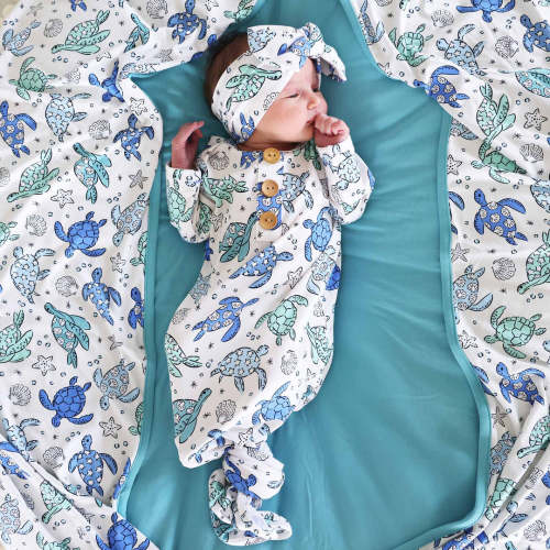 Sea Turtle Splash Newborn Baby Knot Gown & Hat Set