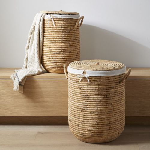 Woven Seagrass Lidded Hampers in Color Natural and Size Small