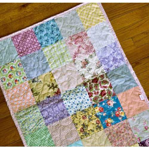 Cottage Chic Baby Quilt: Patchwork Floral All-Cotton Blanket (22.5X31.5 inches)