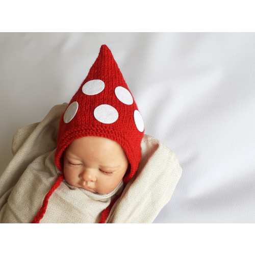Newborn Knit Mushroom Hat: Baby Shower Gift, Woodland Photography Prop