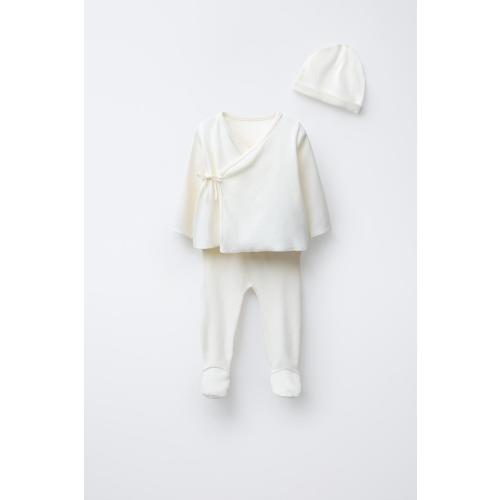 NEWBORN SET AND POUCH - Oyster-white | ZARA United States