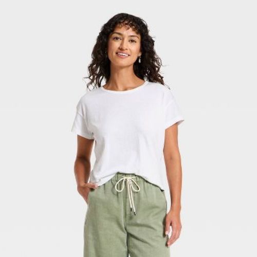 Women's Short Sleeve Crewneck T-Shirt - Universal Thread™ White M