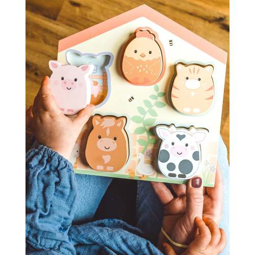 FARMYARD WOODEN BARN SHAPE PUZZLE