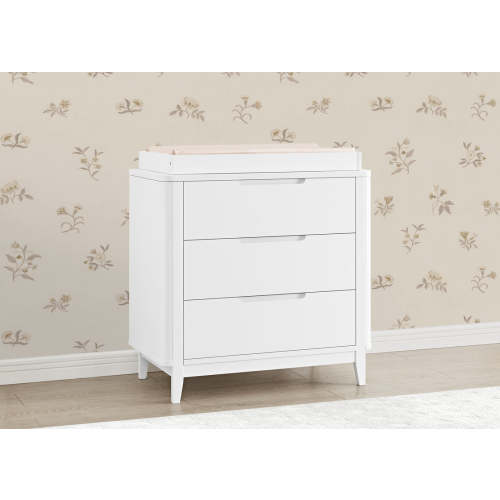 Noah 3 Drawer Dresser with Changing Top and Interlocking Drawers | Delta Children