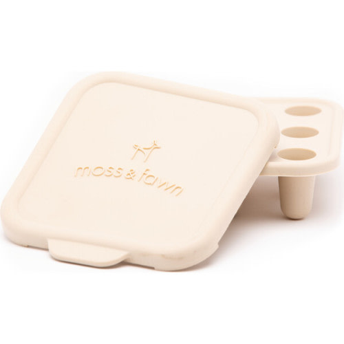 Moss and Fawn Silicone Ice Cube Tray, Ecru - Moss & Fawn | Maisonette
