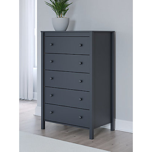 Simmenfort 5 Drawer Chest of Drawers