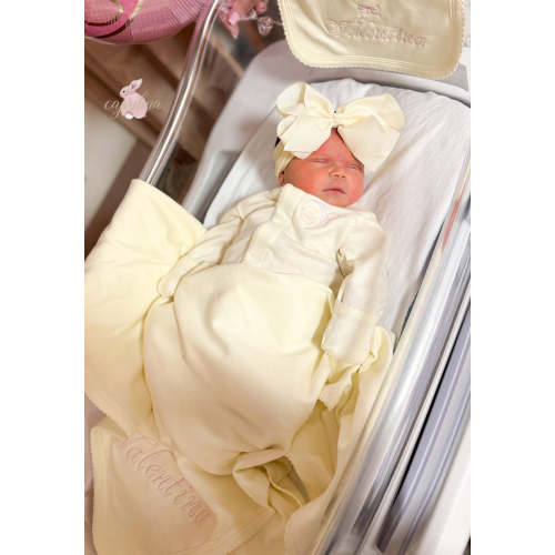 Chick Yellow Newborn Personalized Coming Home Outfit – Caprilina