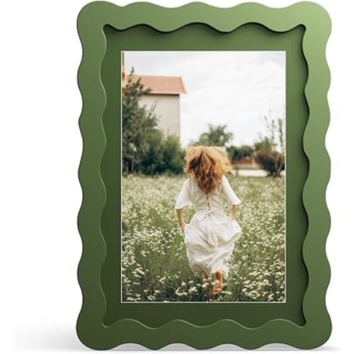 5x7 Picture Frame with Mat for 4x6, Wavy Edge Wooden Real Glass Photo Frame for Tabletop and Wall Hanging, Green, 1 Pack