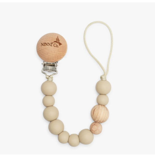 Ninni Co. Toffee Brown Pacifier Clip