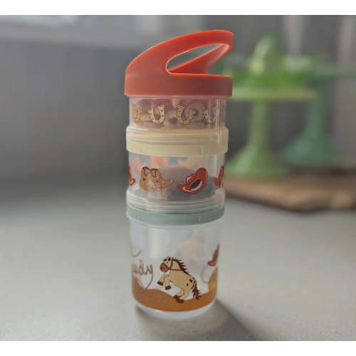 Howdy Twist and snack stacker