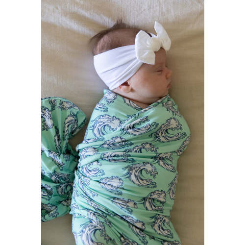 WAVES | SWADDLE