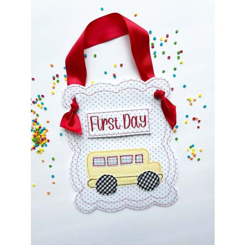 Ribbon Bus Pendant in Blue and Red