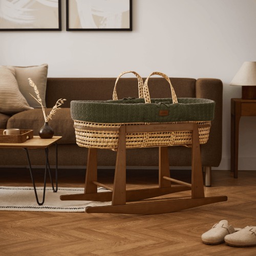 Organic Knitted Moses Basket, Mattress & Walnut Rocking Stand Juniper ‐ The Little Green Sheep