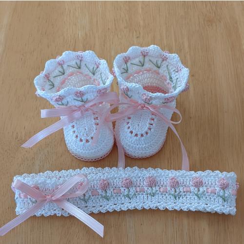 Crochet Baby Booties and Headband: Pink Tulip Newborn Set