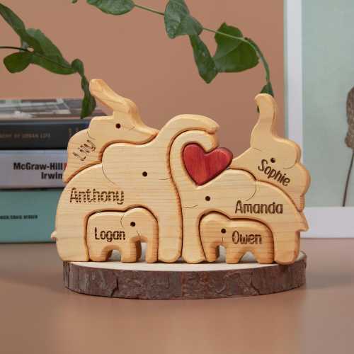 Custom Engraved Wooden Elephant Family Puzzle, Personalized 2-6 Person Animal Figurines in Gift Box, Ideal for Anniversaries & Home Decor