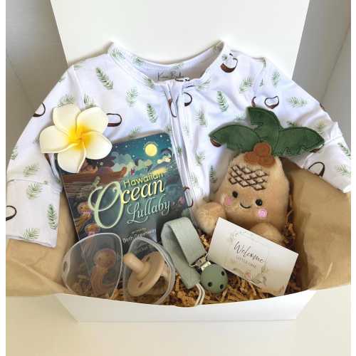 Newborn Gift Box-Gender Neutral Baby Shower Gift Set-Welcome Baby Basket for New Parents-New Baby Gift-Newborn Baby Gift Set-Tropical Baby