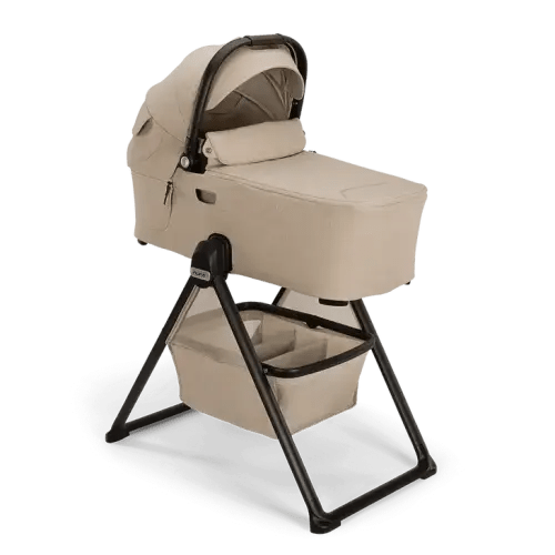 Demi series bassinet + stand