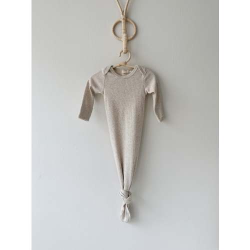 Eadaie Sprinkle Knotted Sleeper