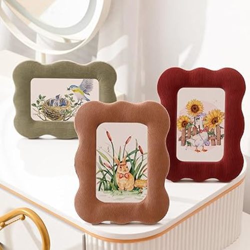 Vicenpal 4x6 Scalloped Picture Frame Set of 3, Cute Curved Picture Frames, Fabric Colorful Photo Display for Tabletop and Wall, Retro Home Decor Family Friends Wedding Gifts (Green, Red, Brown)