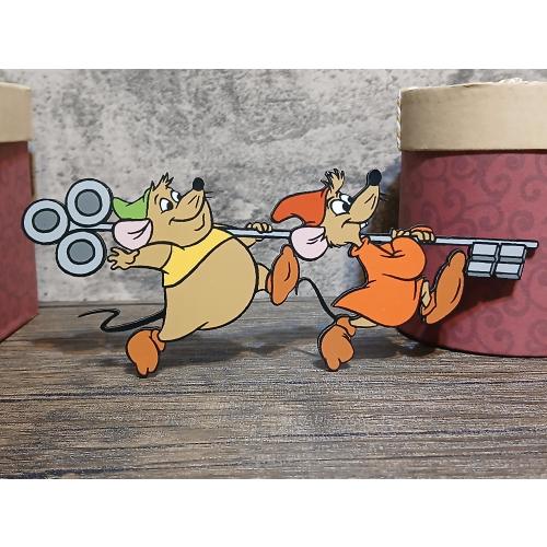 NEW / IMPROVED Cinderella's Jaq & Gus running with the key