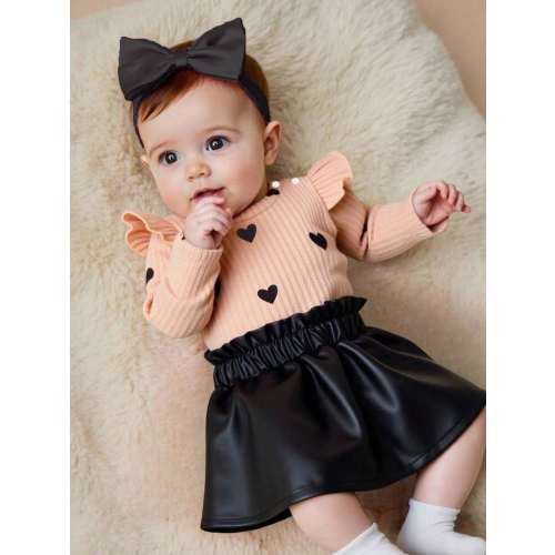 SHEIN 2pcs Newborn Girl Cute Pink And Black Autumn Set Khaki Heart Print Flutter Sleeve Top & Skirt Matching Family Fashion For Photoshoot & Daily Wear | SHEIN