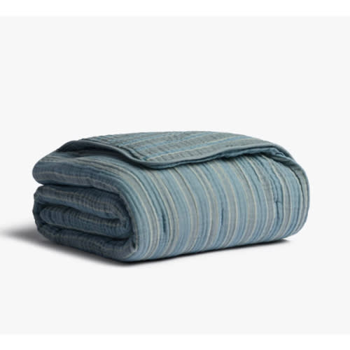 Parachute Organic Cloud Cotton Stripe Toddler Quilt (Wave)