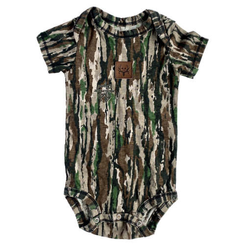 Bone Collector Infant Raskulls Onesie for Young Hunters | Realtree