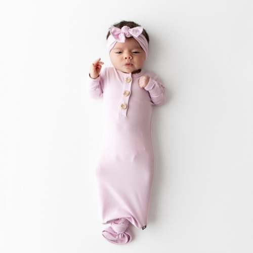 Knotted Gown with Bow Set in Cloud | Kyte Baby