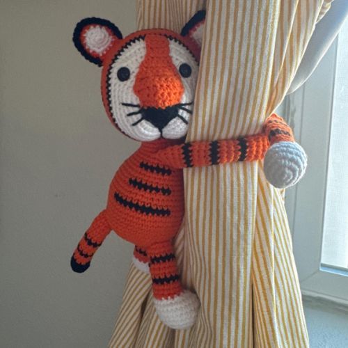 Safari Nursery Themed Animals Curtain Tie Back, Safari Animals Themed Nursery Decor, Amigurumi Elephant, Monkey, Giraffe, Lion Toy