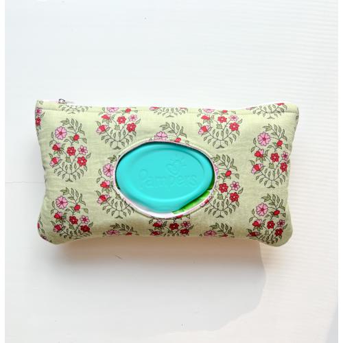 Wipe Pouch