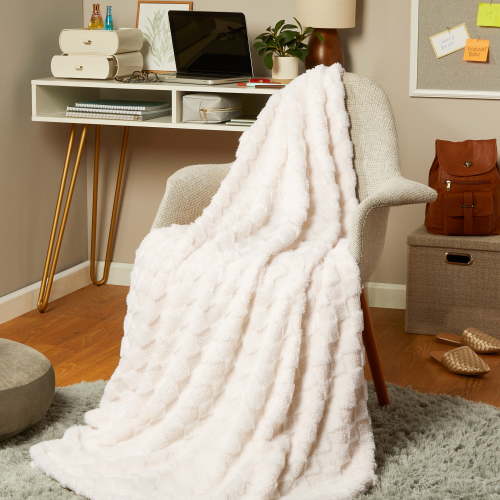 Mainstays by Becky G. & Alejandra Ivory Faux Fur Throw, 50" x 60"
