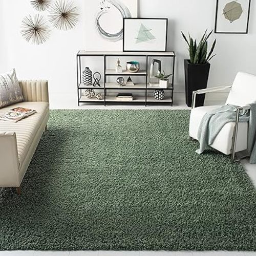 SAFAVIEH August Shag Collection Area Rug - 6'7" Square, Green, Solid Design, Non-Shedding & Easy Care, 1.5-inch Thick Ideal for High Traffic Areas in Living Room, Bedroom (AUG200Y)