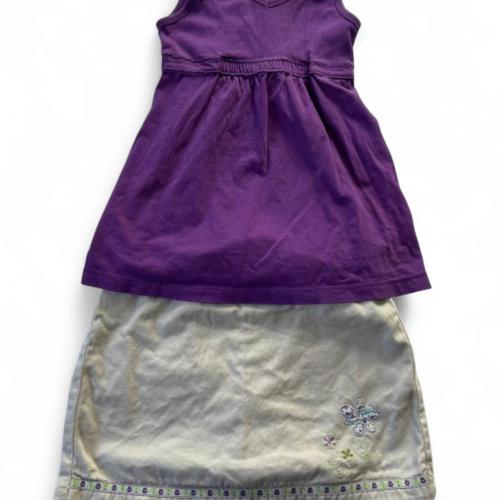 OshKosh B'Gosh khaki skort with cute embroidery...